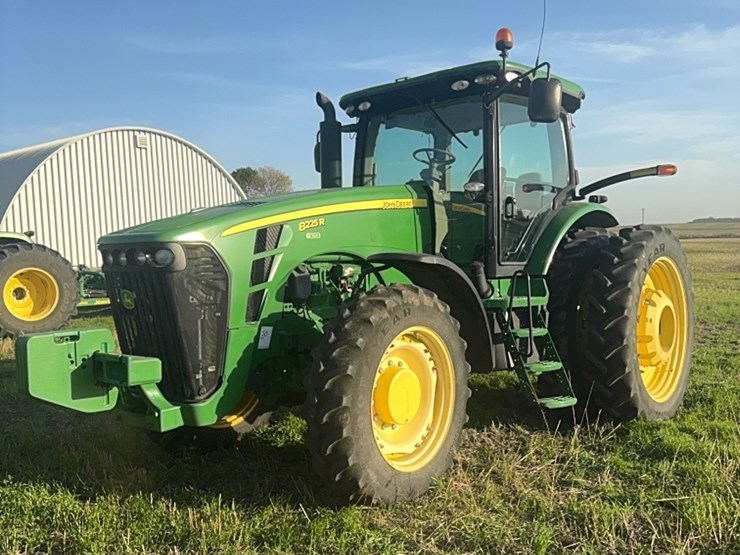 2010-john-deere-2010-image-1