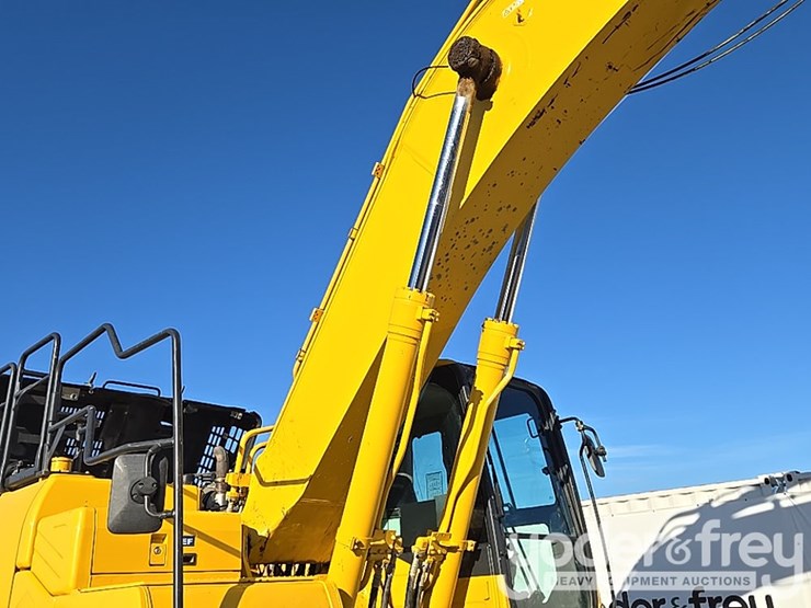 2022-komatsu-pc360-lc-11-image-54