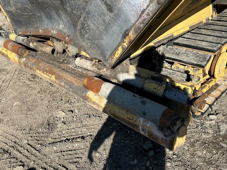 caterpillar-ap-650b-image-9