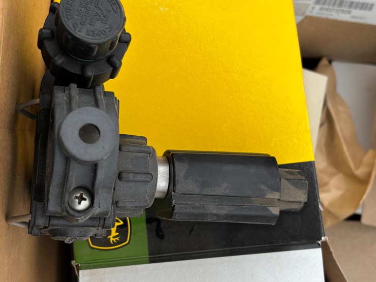 john-deere-hawkie-nozzle-bodies-image-12