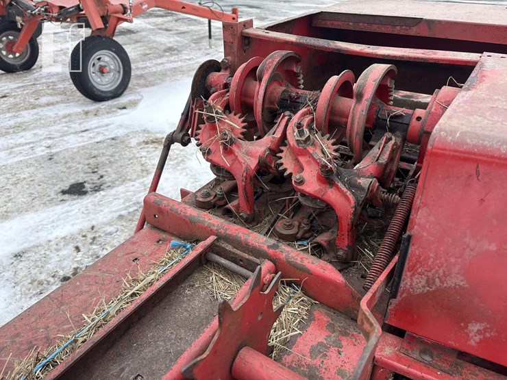 massey-ferguson-9-image-9