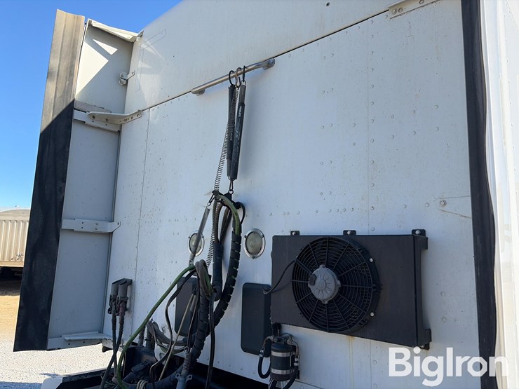 2018-kenworth-t680-image-16