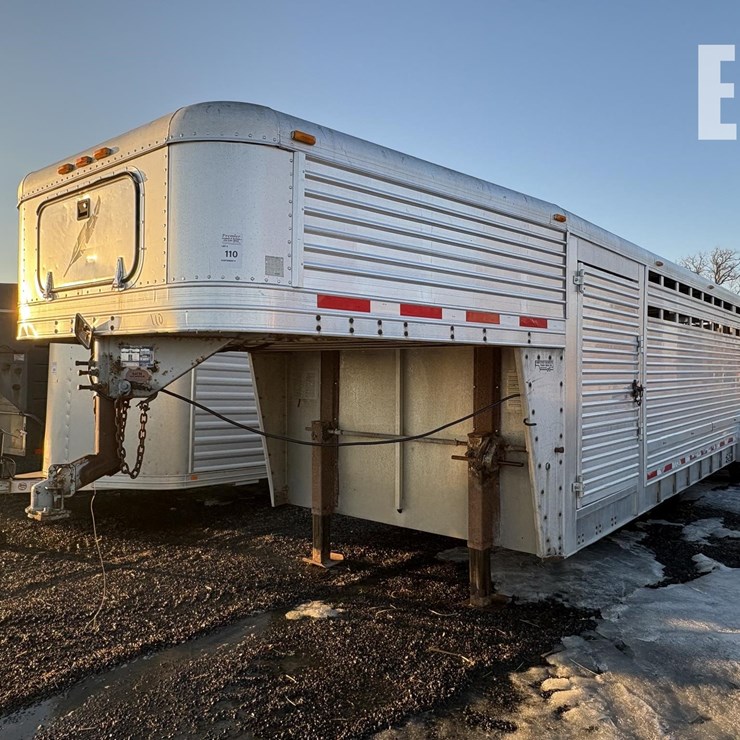 2001 FEATHERLITE 32 ft