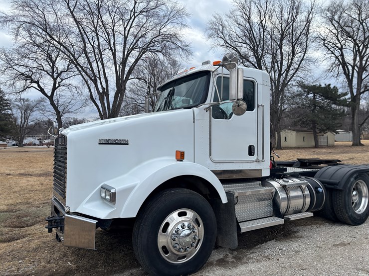 kenworth-t800-image-7