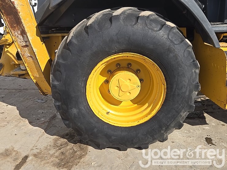 2010-deere-310sj-image-26