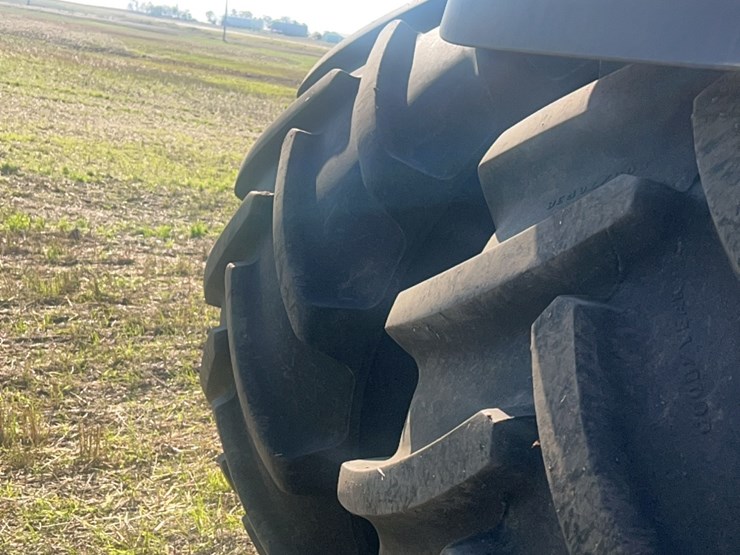 2016-john-deere-9520r-image-65