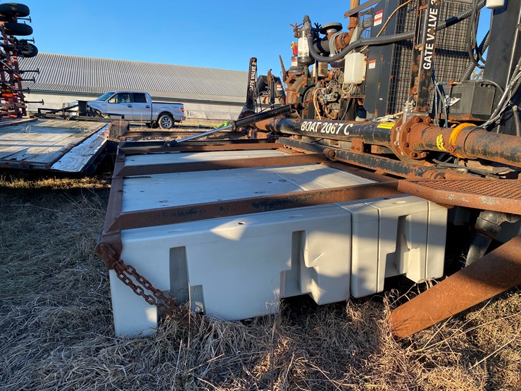 #1277-•-2012-puck-2067c-agitation-boat-with-trailer-(no-title)-(fort-atkinson,-wi)-image-8