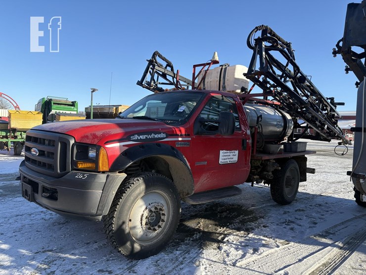 2006-ford-f550-image-1