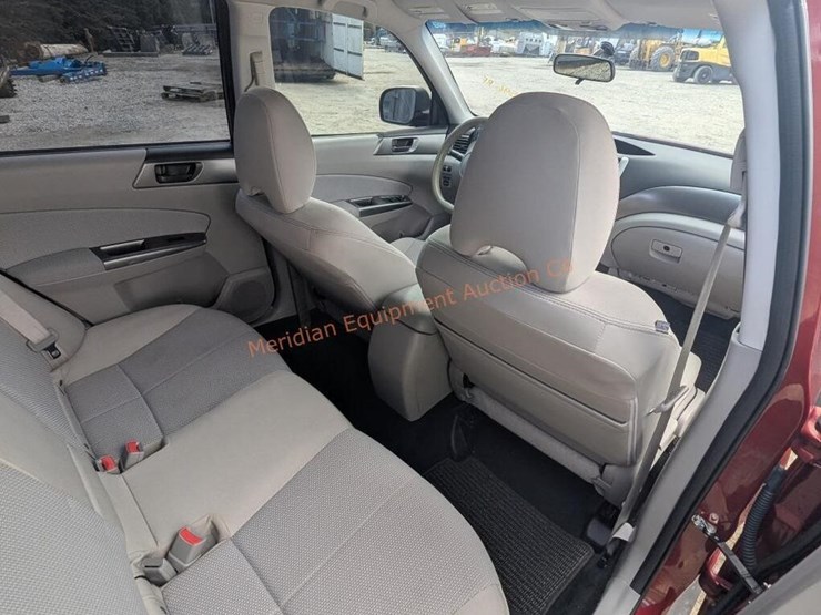 2013-subaru-forester-image-13