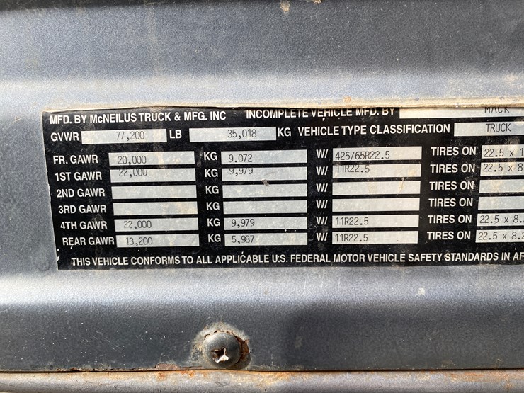 1999-mack-rd690s-image-80