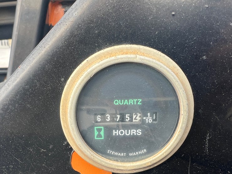 lull-644b-42-image-24