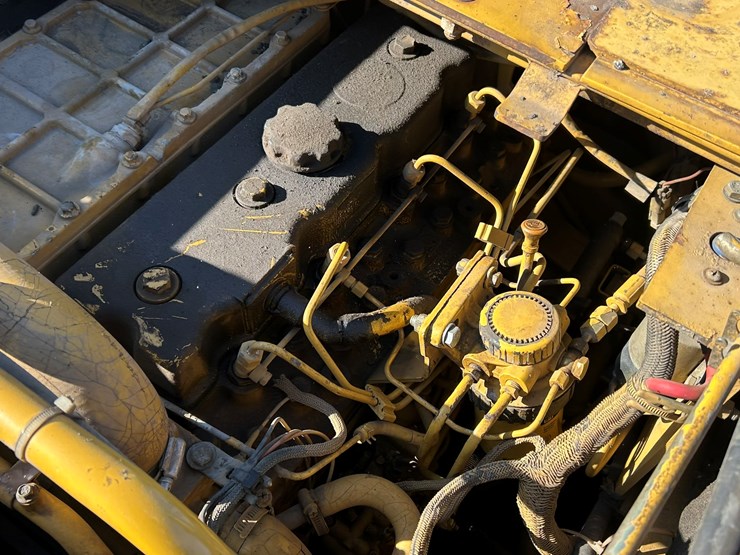 caterpillar-ap-650b-image-55