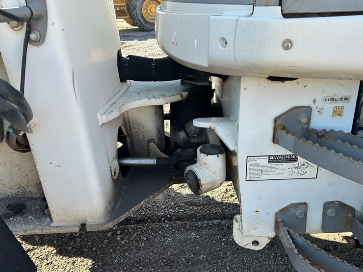 takeuchi-tw80-image-28