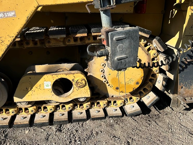 caterpillar-ap-650b-image-90