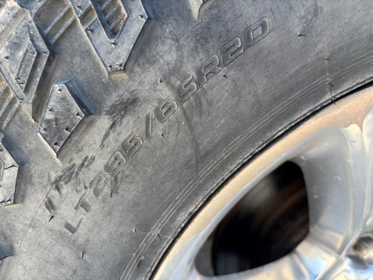 2014-dodge-1500-image-51