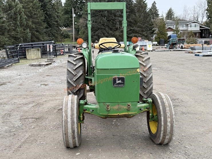 john-deere-2040-image-10