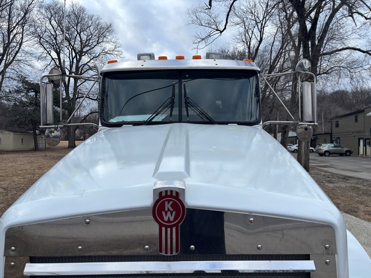 kenworth-t800-image-11