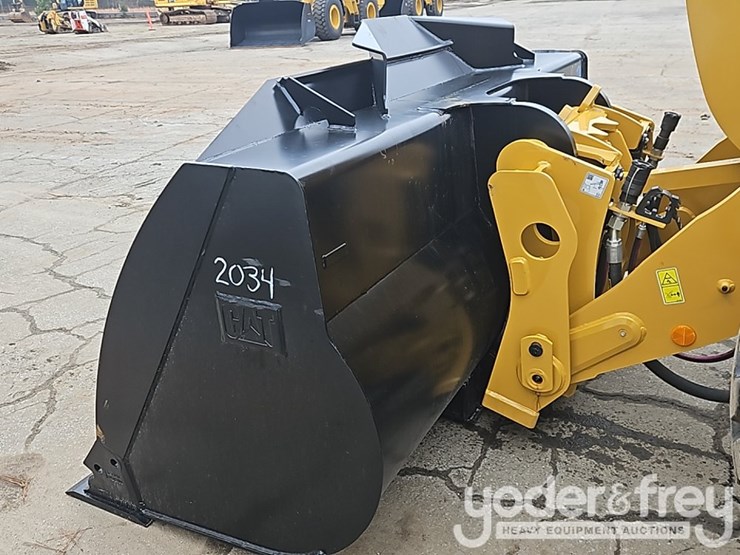 2026-caterpillar-926-image-9