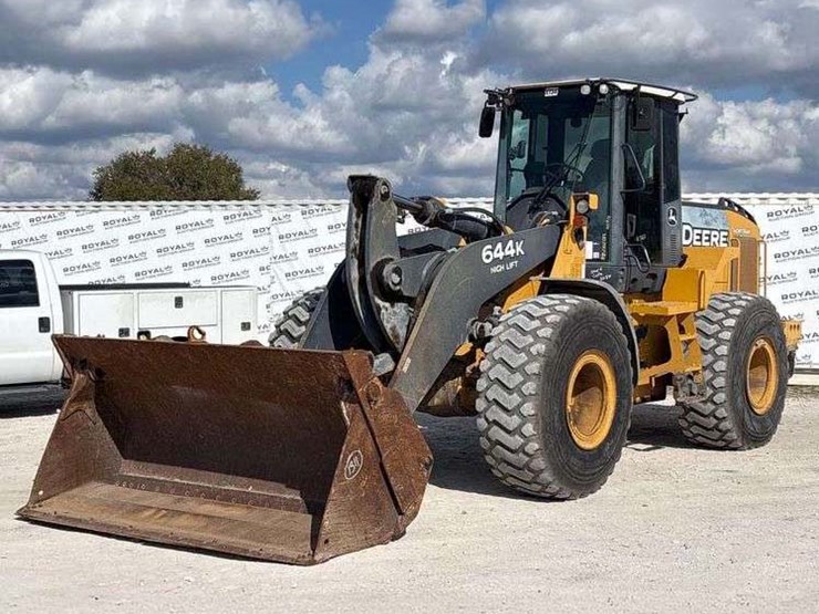 2014-deere-644k-image-1