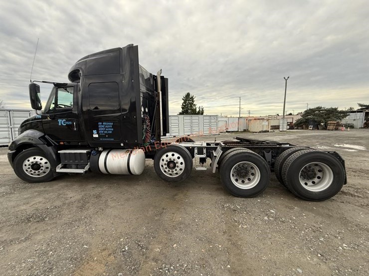 2017-international-prostar-image-3