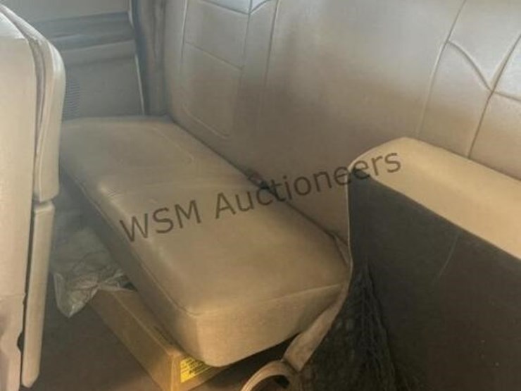 2001-ford-f250-image-24