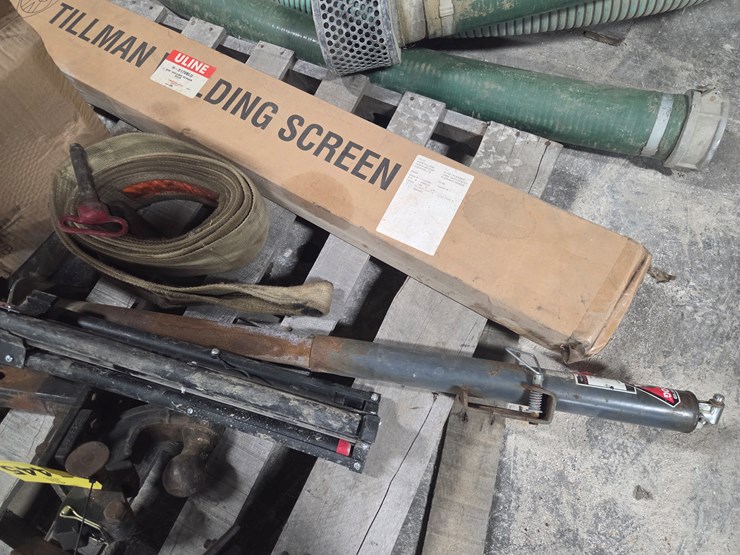 #5445-•-hitches,-welding-screen,-jack,-pump,-and-more-image-7