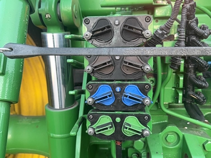 2010-john-deere-2010-image-10