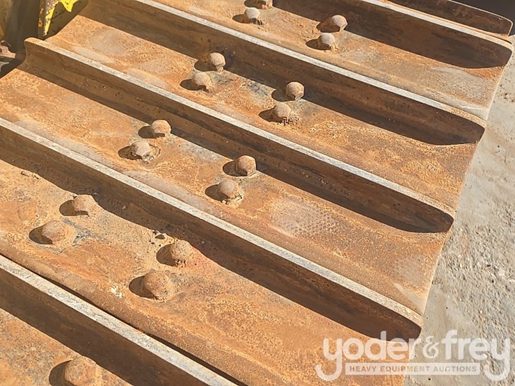 2018-komatsu-d51px-24-image-23