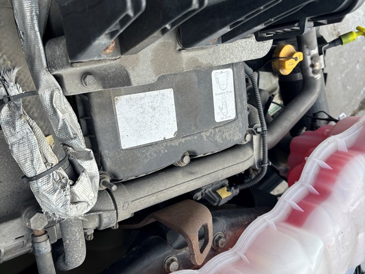 2018-freightliner-cascadia-126-image-44