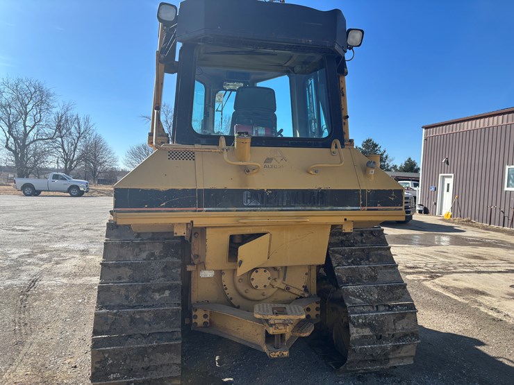 caterpillar-d6m-image-3