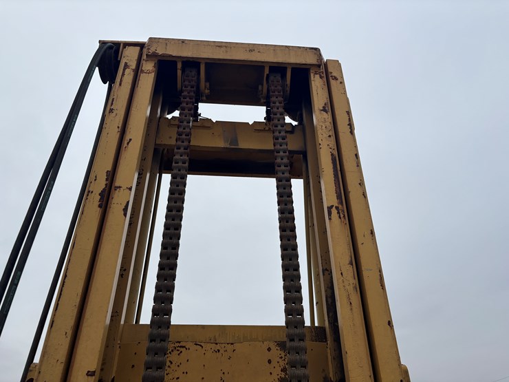 #2302-•-hyster-275-forklift-image-49