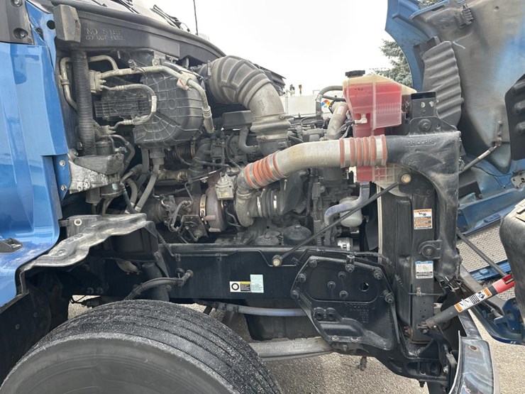 2020-kenworth-t680-image-27