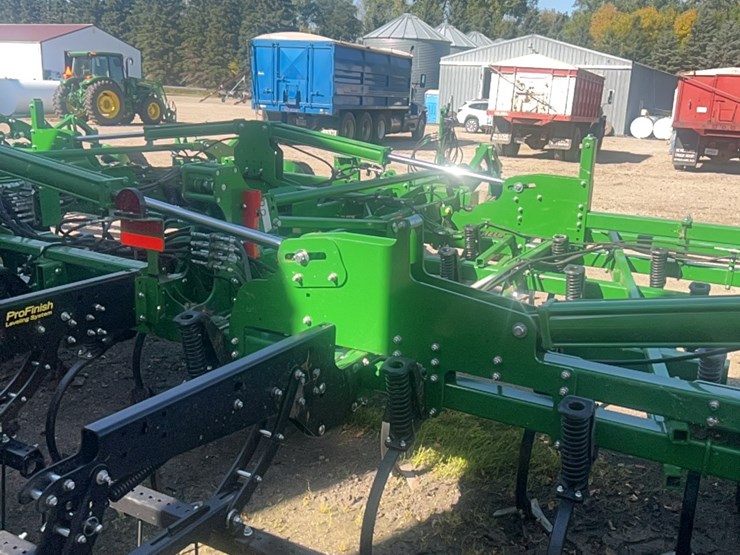 2024-john-deere-52-image-73