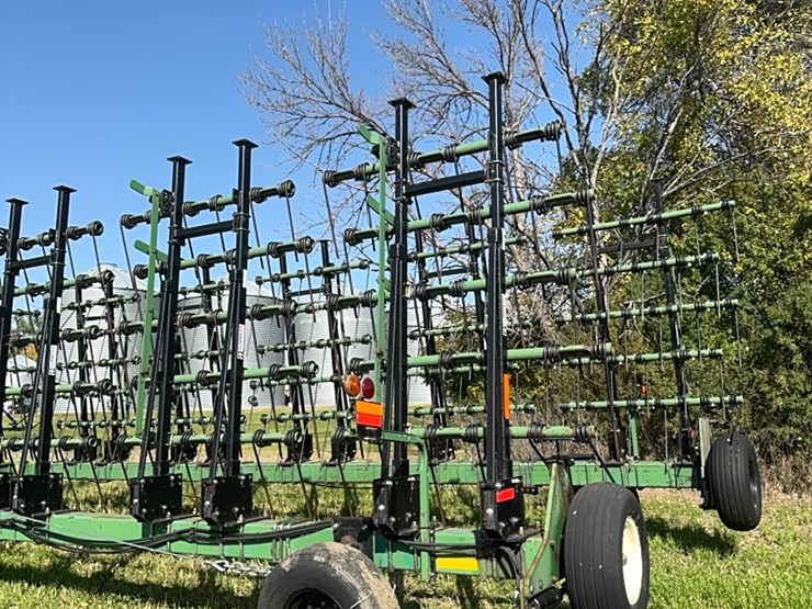 70’-summers-heavy-harrow,-hydraulic-down-pressure,-auto-fold-image-31