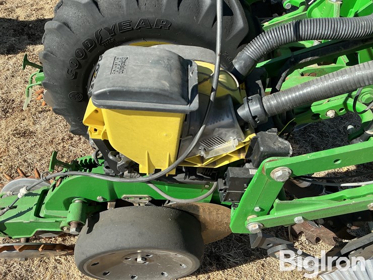 2011-john-deere-1720-ccs-image-20