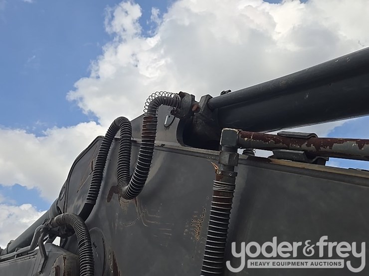 2018-volvo-ec200el-image-56