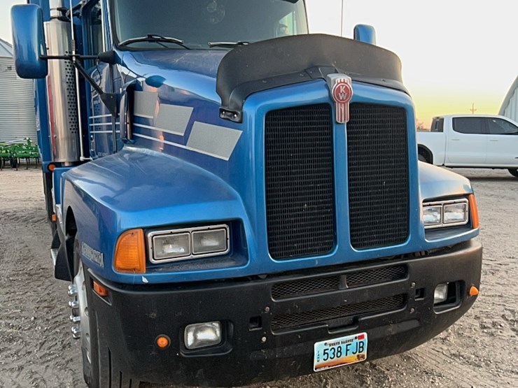 1990-kenworth-t600-image-93