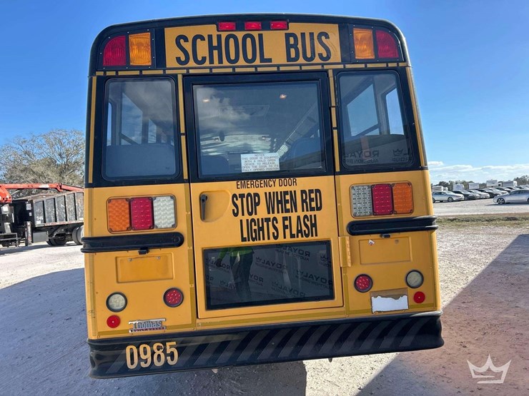 2011-freightliner-b2-image-27