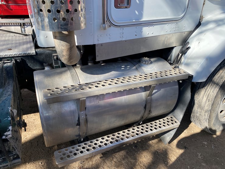 1998-kenworth-t800-image-34