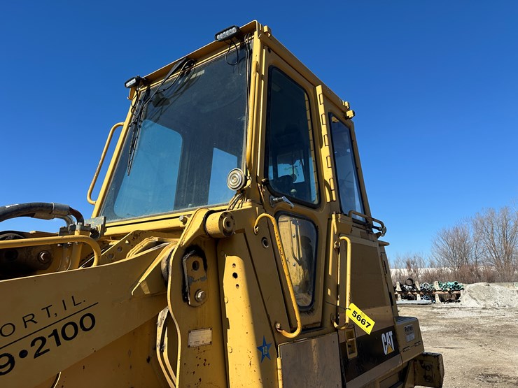 caterpillar-963-image-9