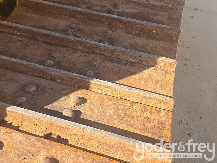 2018-komatsu-d51px-24-image-11