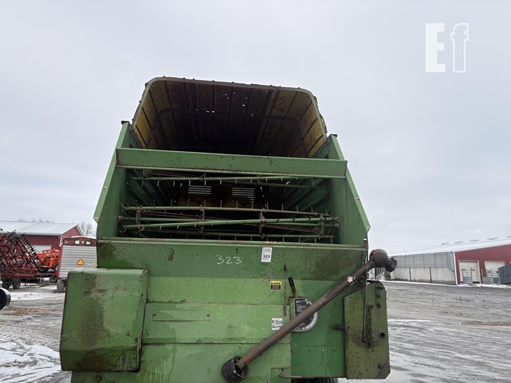 john-deere-716a-image-2