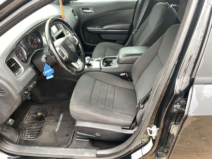 2012-dodge-charger-4-door-sedan-(217,933-miles)-image-10