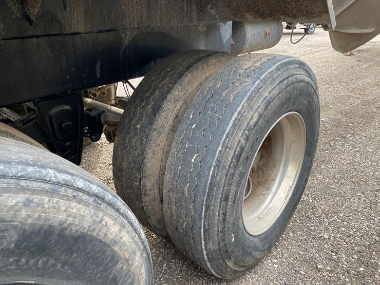 #504-•-2012-northern-8,500-gallon-semi-manure-tanker-(has-wi-title)-(waupun,-wi)-image-42