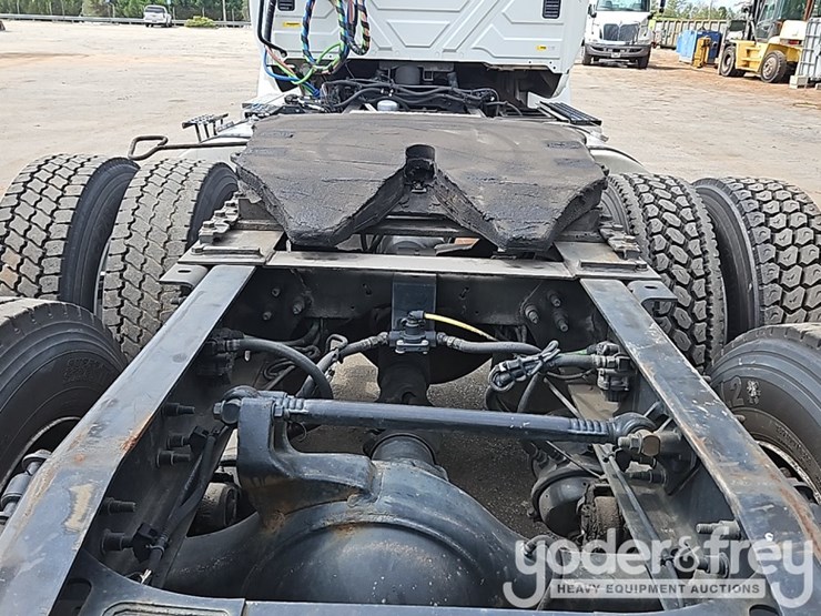 2017-international-8600-image-24