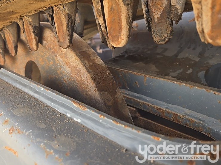 2023-takeuchi-tl12v2-image-25