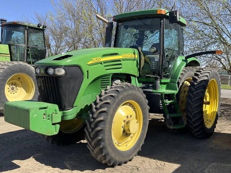 john-deere-7820-image-1