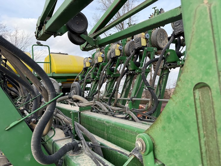 john-deere-1790-image-85