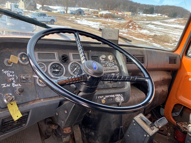 1991-ford-l9000-image-44