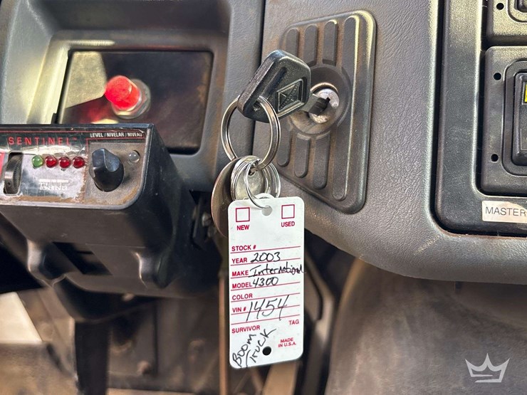 2003-international-durastar-4300-image-65